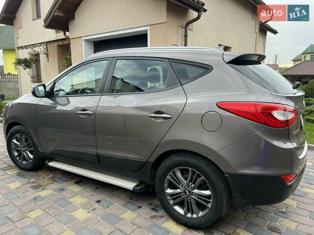 Коричневый Хендай их35, объемом двигателя 2 л и пробегом 223 тыс. км за 14500 $, фото 60 на Automoto.ua