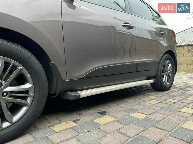 Коричневый Хендай их35, объемом двигателя 2 л и пробегом 223 тыс. км за 14500 $, фото 45 на Automoto.ua