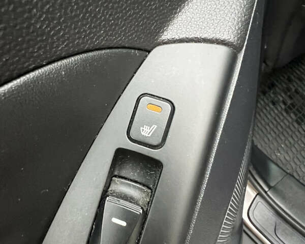 Коричневый Хендай их35, объемом двигателя 2 л и пробегом 223 тыс. км за 14500 $, фото 18 на Automoto.ua