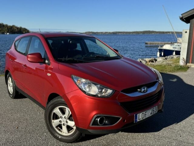 Красный Хендай их35, объемом двигателя 1.7 л и пробегом 285 тыс. км за 10999 $, фото 16 на Automoto.ua