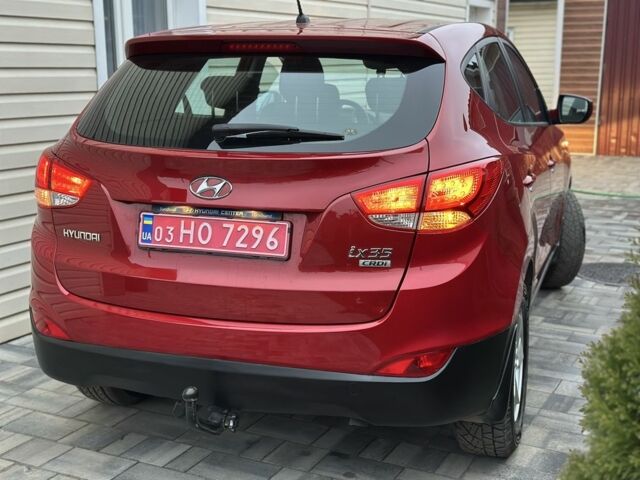 Красный Хендай их35, объемом двигателя 0 л и пробегом 240 тыс. км за 10700 $, фото 7 на Automoto.ua