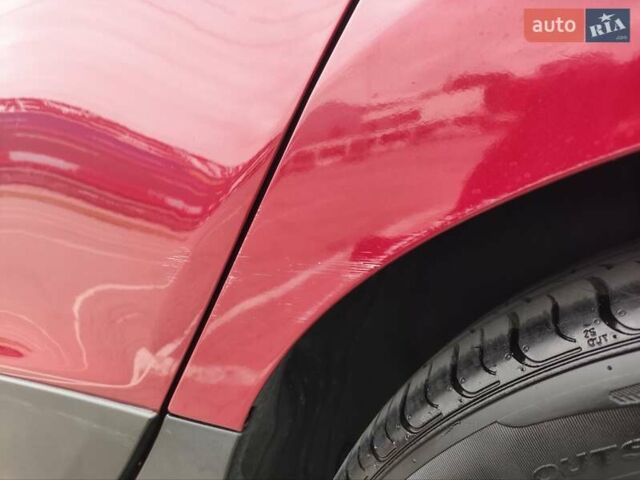 Красный Хендай их35, объемом двигателя 2 л и пробегом 238 тыс. км за 10800 $, фото 33 на Automoto.ua