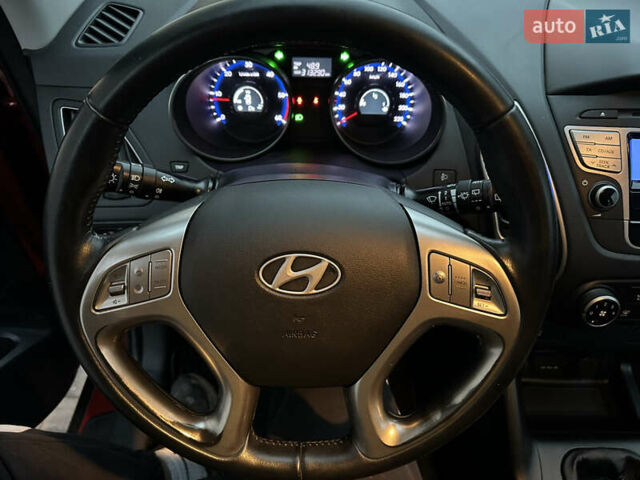 Червоний Хендай іх35, об'ємом двигуна 1.7 л та пробігом 240 тис. км за 10700 $, фото 33 на Automoto.ua