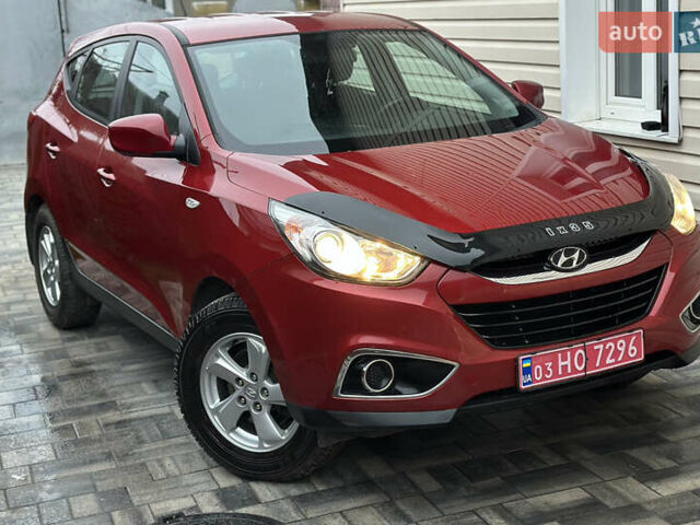 Червоний Хендай іх35, об'ємом двигуна 1.7 л та пробігом 240 тис. км за 10700 $, фото 5 на Automoto.ua