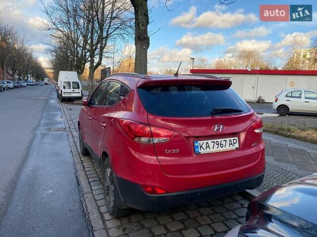 Червоний Хендай іх35, об'ємом двигуна 2 л та пробігом 107 тис. км за 14500 $, фото 2 на Automoto.ua