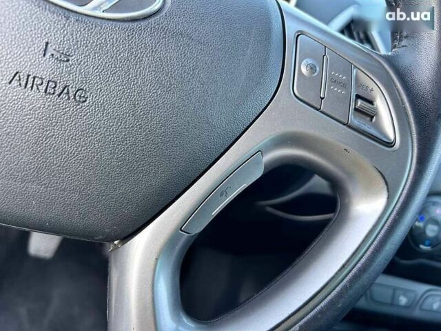 Хендай их35, объемом двигателя 2 л и пробегом 243 тыс. км за 10000 $, фото 18 на Automoto.ua