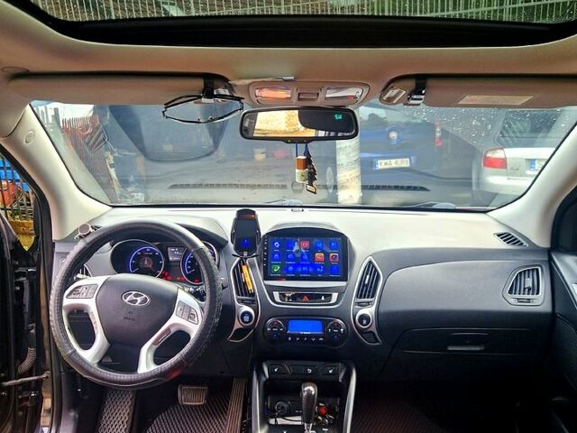 Хендай их35, объемом двигателя 2 л и пробегом 165 тыс. км за 11500 $, фото 1 на Automoto.ua