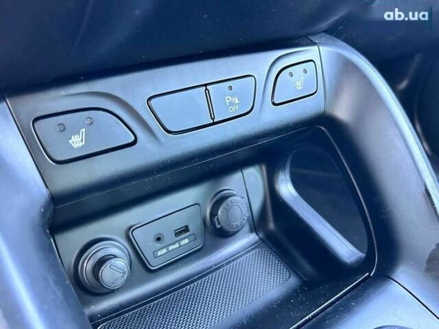 Хендай их35, объемом двигателя 2 л и пробегом 243 тыс. км за 10000 $, фото 23 на Automoto.ua