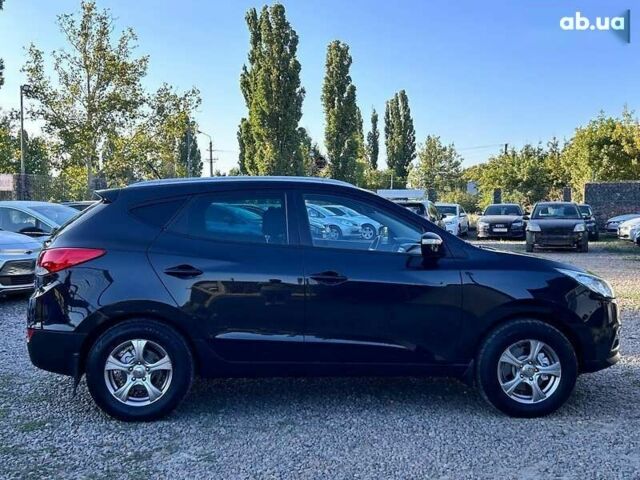 Хендай их35, объемом двигателя 2 л и пробегом 243 тыс. км за 10000 $, фото 3 на Automoto.ua