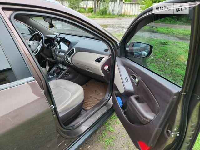 Хендай их35, объемом двигателя 2 л и пробегом 153 тыс. км за 12200 $, фото 8 на Automoto.ua
