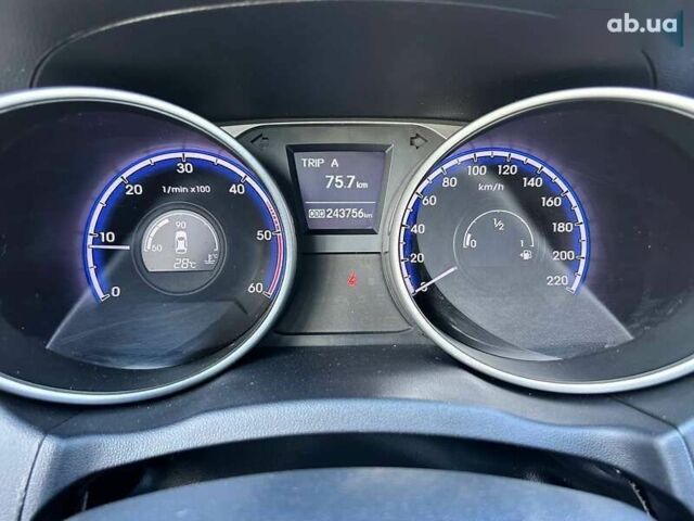 Хендай их35, объемом двигателя 2 л и пробегом 243 тыс. км за 10000 $, фото 22 на Automoto.ua