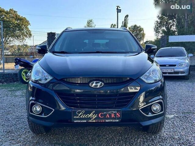 Хендай их35, объемом двигателя 2 л и пробегом 243 тыс. км за 10000 $, фото 1 на Automoto.ua