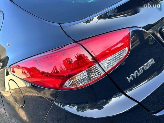 Хендай их35, объемом двигателя 2 л и пробегом 243 тыс. км за 10000 $, фото 10 на Automoto.ua