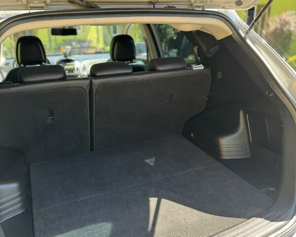 Хендай их35, объемом двигателя 2 л и пробегом 244 тыс. км за 10450 $, фото 11 на Automoto.ua