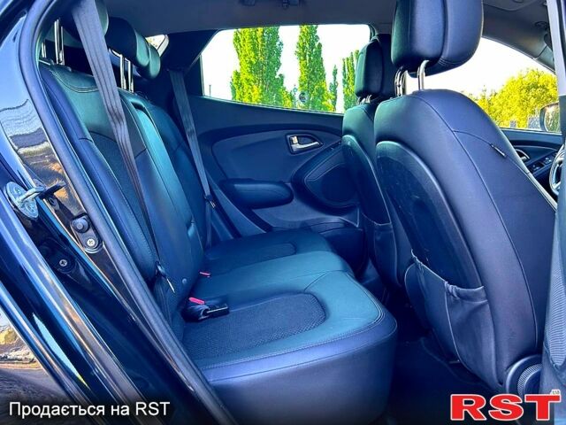 Хендай іх35, об'ємом двигуна 2 л та пробігом 243 тис. км за 10000 $, фото 7 на Automoto.ua