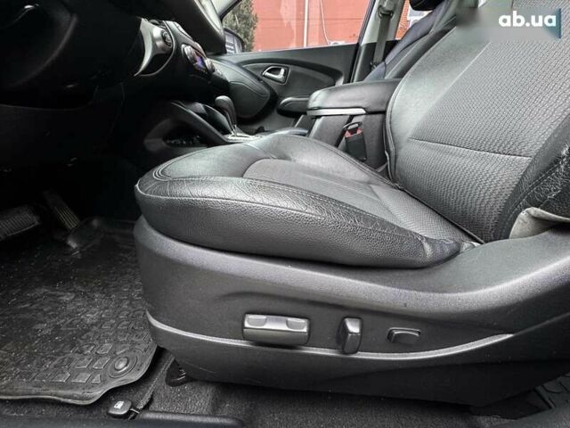 Хендай іх35, об'ємом двигуна 0 л та пробігом 142 тис. км за 11999 $, фото 23 на Automoto.ua