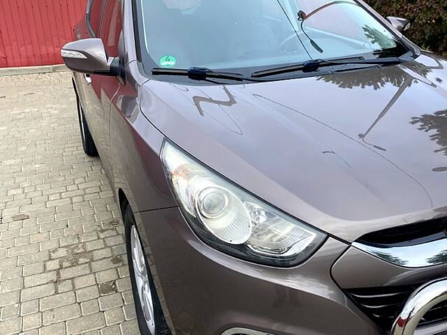 Хендай их35 2011 в Одессе на Automoto.ua Хендай их35, объемом двигателя 2 л и пробегом 137 тыс. км за 12000 $, фото 1 на Automoto.ua