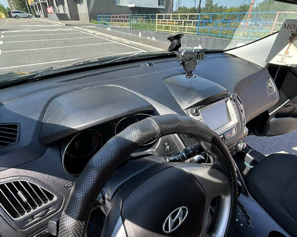 Хендай их35, объемом двигателя 2 л и пробегом 187 тыс. км за 11499 $, фото 19 на Automoto.ua