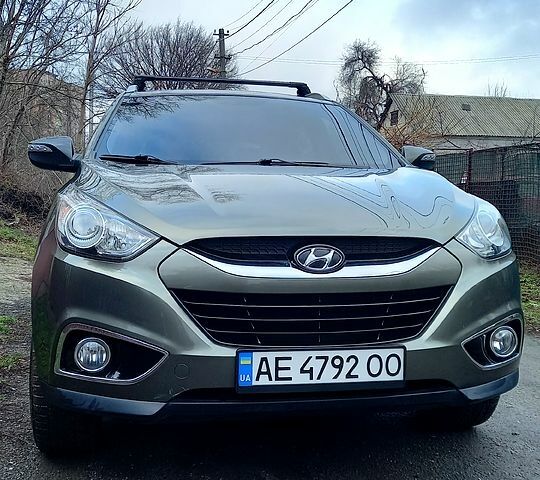 Хендай их35, объемом двигателя 2 л и пробегом 167 тыс. км за 12800 $, фото 4 на Automoto.ua