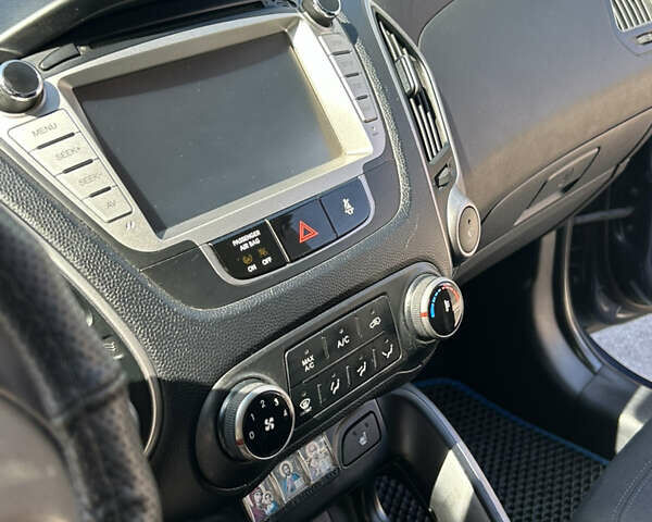 Хендай их35, объемом двигателя 2 л и пробегом 187 тыс. км за 11499 $, фото 16 на Automoto.ua