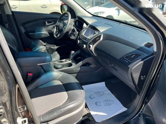 Хендай их35, объемом двигателя 2 л и пробегом 230 тыс. км за 9550 $, фото 7 на Automoto.ua
