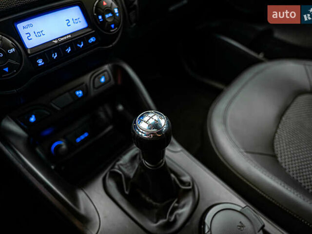 Хендай іх35, об'ємом двигуна 2 л та пробігом 149 тис. км за 11512 $, фото 18 на Automoto.ua