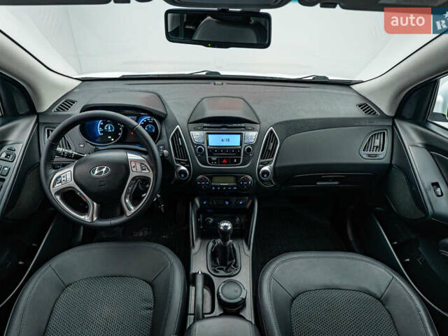 Хендай іх35, об'ємом двигуна 2 л та пробігом 149 тис. км за 11512 $, фото 9 на Automoto.ua