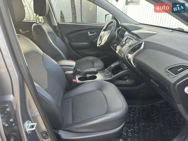 Хендай их35, объемом двигателя 2 л и пробегом 253 тыс. км за 13800 $, фото 13 на Automoto.ua