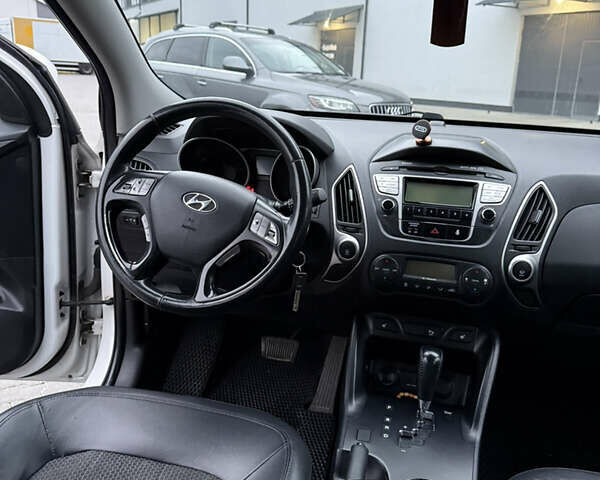 Хендай их35, объемом двигателя 2 л и пробегом 165 тыс. км за 11100 $, фото 10 на Automoto.ua