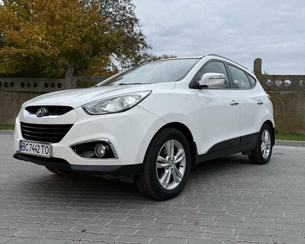 Хендай их35, объемом двигателя 2 л и пробегом 165 тыс. км за 11100 $, фото 4 на Automoto.ua