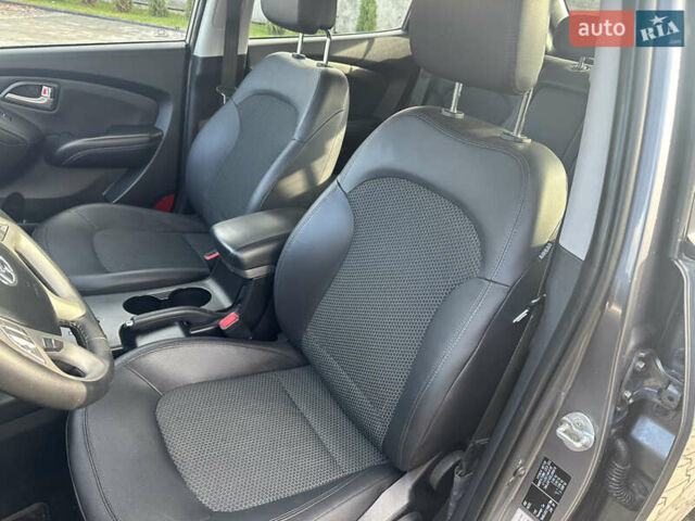 Хендай их35, объемом двигателя 2 л и пробегом 253 тыс. км за 13800 $, фото 10 на Automoto.ua