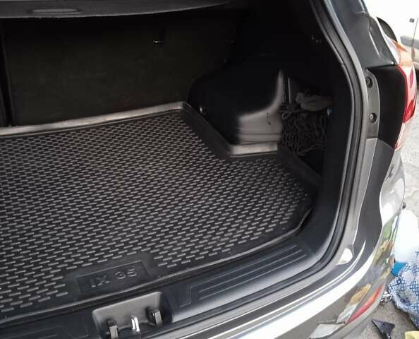 Хендай их35, объемом двигателя 2 л и пробегом 128 тыс. км за 11000 $, фото 8 на Automoto.ua