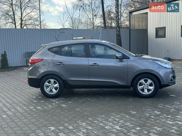 Хендай их35, объемом двигателя 2 л и пробегом 253 тыс. км за 13800 $, фото 3 на Automoto.ua