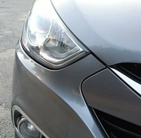 Хендай их35, объемом двигателя 2 л и пробегом 128 тыс. км за 11000 $, фото 4 на Automoto.ua