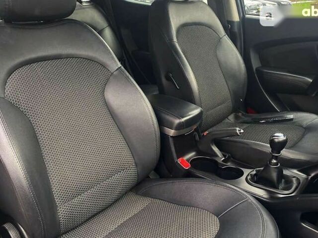 Хендай их35, объемом двигателя 2 л и пробегом 233 тыс. км за 11990 $, фото 16 на Automoto.ua