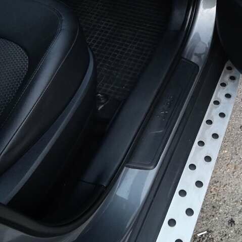 Хендай их35, объемом двигателя 2 л и пробегом 128 тыс. км за 11000 $, фото 9 на Automoto.ua