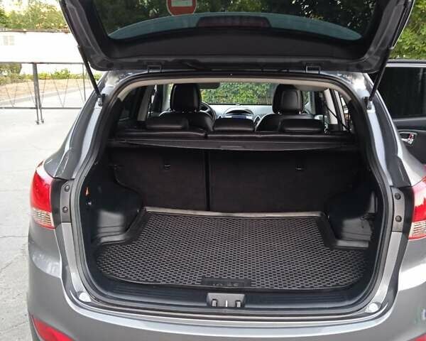 Хендай их35, объемом двигателя 2 л и пробегом 128 тыс. км за 11000 $, фото 19 на Automoto.ua