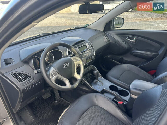 Хендай их35, объемом двигателя 2 л и пробегом 253 тыс. км за 13800 $, фото 9 на Automoto.ua