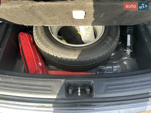 Хендай их35, объемом двигателя 2 л и пробегом 253 тыс. км за 13800 $, фото 17 на Automoto.ua