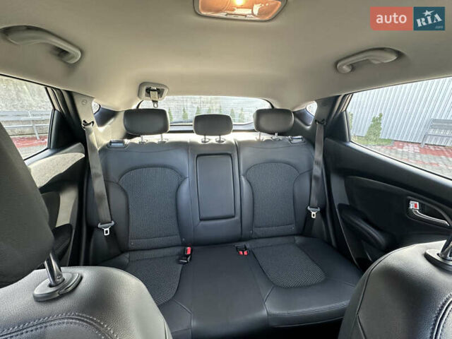 Хендай их35, объемом двигателя 2 л и пробегом 253 тыс. км за 13800 $, фото 16 на Automoto.ua