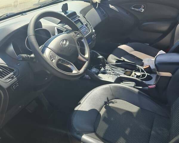 Хендай их35, объемом двигателя 2 л и пробегом 288 тыс. км за 11500 $, фото 2 на Automoto.ua