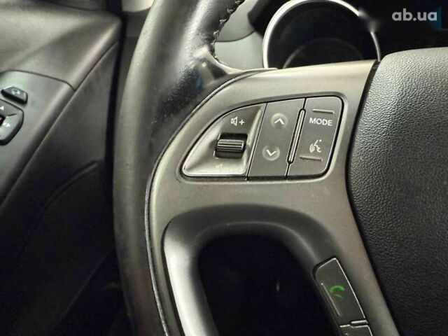 Хендай іх35, об'ємом двигуна 2 л та пробігом 155 тис. км за 13990 $, фото 18 на Automoto.ua