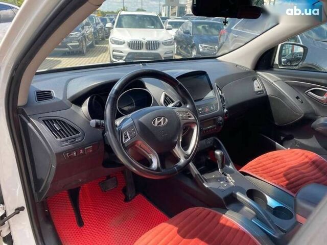 Хендай их35, объемом двигателя 0 л и пробегом 103 тыс. км за 12500 $, фото 9 на Automoto.ua