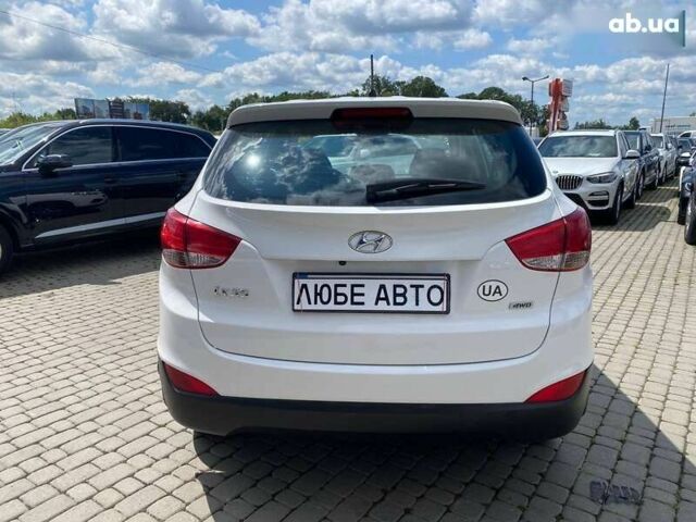 Хендай их35, объемом двигателя 0 л и пробегом 103 тыс. км за 12500 $, фото 6 на Automoto.ua