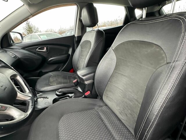 Сірий Хендай іх35, об'ємом двигуна 2 л та пробігом 209 тис. км за 11500 $, фото 8 на Automoto.ua