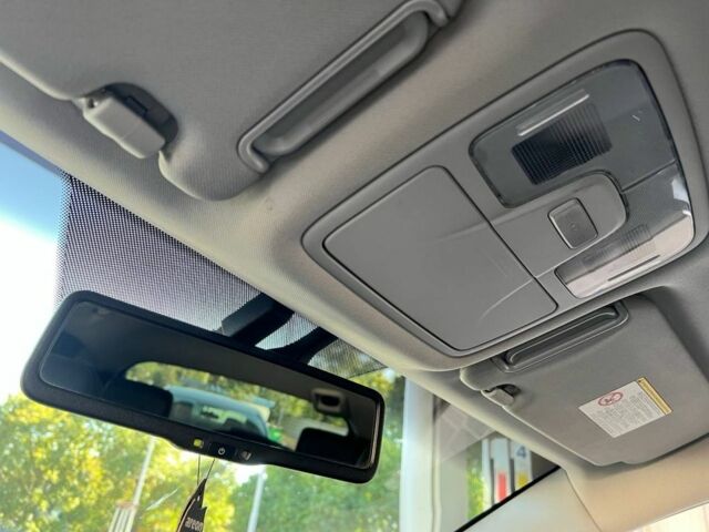 Серый Хендай их35, объемом двигателя 2 л и пробегом 163 тыс. км за 10800 $, фото 8 на Automoto.ua