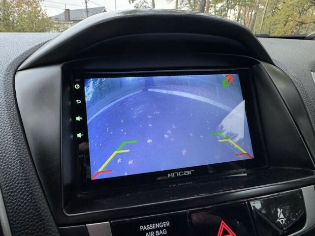 Серый Хендай их35, объемом двигателя 2 л и пробегом 190 тыс. км за 10700 $, фото 4 на Automoto.ua