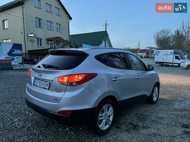 Серый Хендай их35, объемом двигателя 2 л и пробегом 228 тыс. км за 10450 $, фото 8 на Automoto.ua
