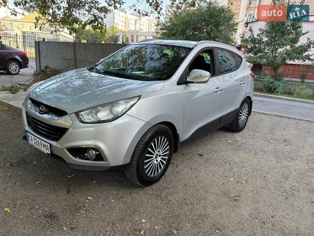 Серый Хендай их35, объемом двигателя 2 л и пробегом 249 тыс. км за 11200 $, фото 32 на Automoto.ua