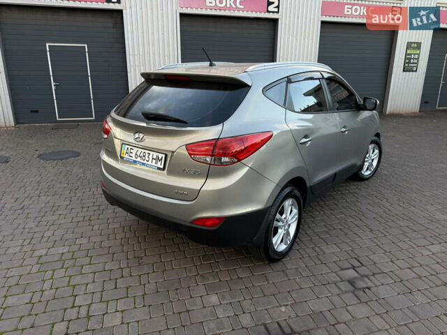 Хендай их35 2010 в Кривом Роге на Automoto.ua Серый Хендай их35, объемом двигателя 2 л и пробегом 220 тыс. км за 11800 $, фото 16 на Automoto.ua